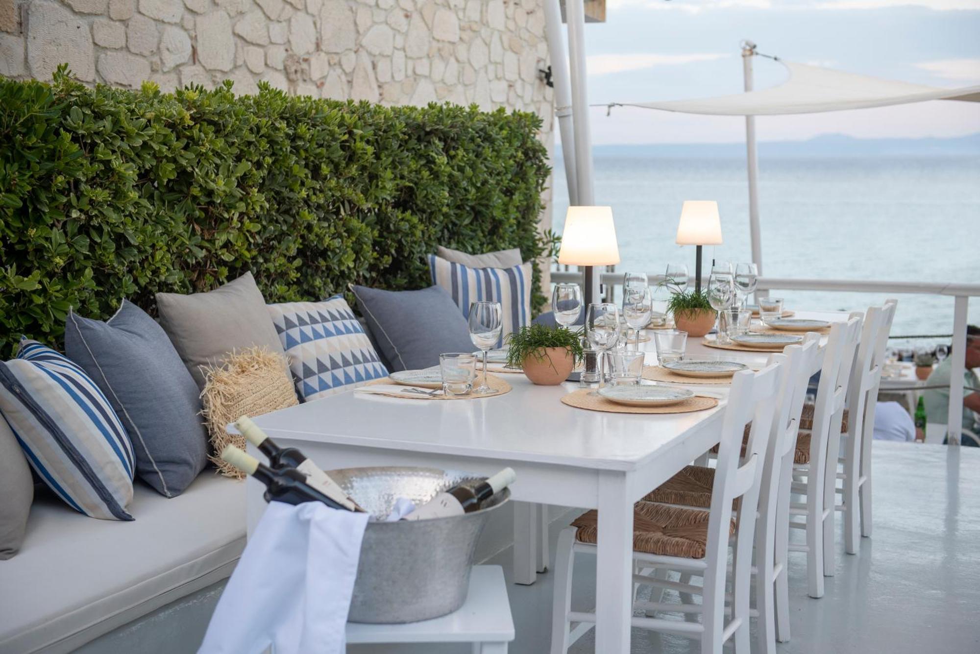 אפיטוס White Suites Resort מראה חיצוני תמונה